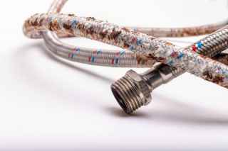 flexi hose in a poor condition